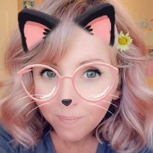 Meet your Posher, Suzie